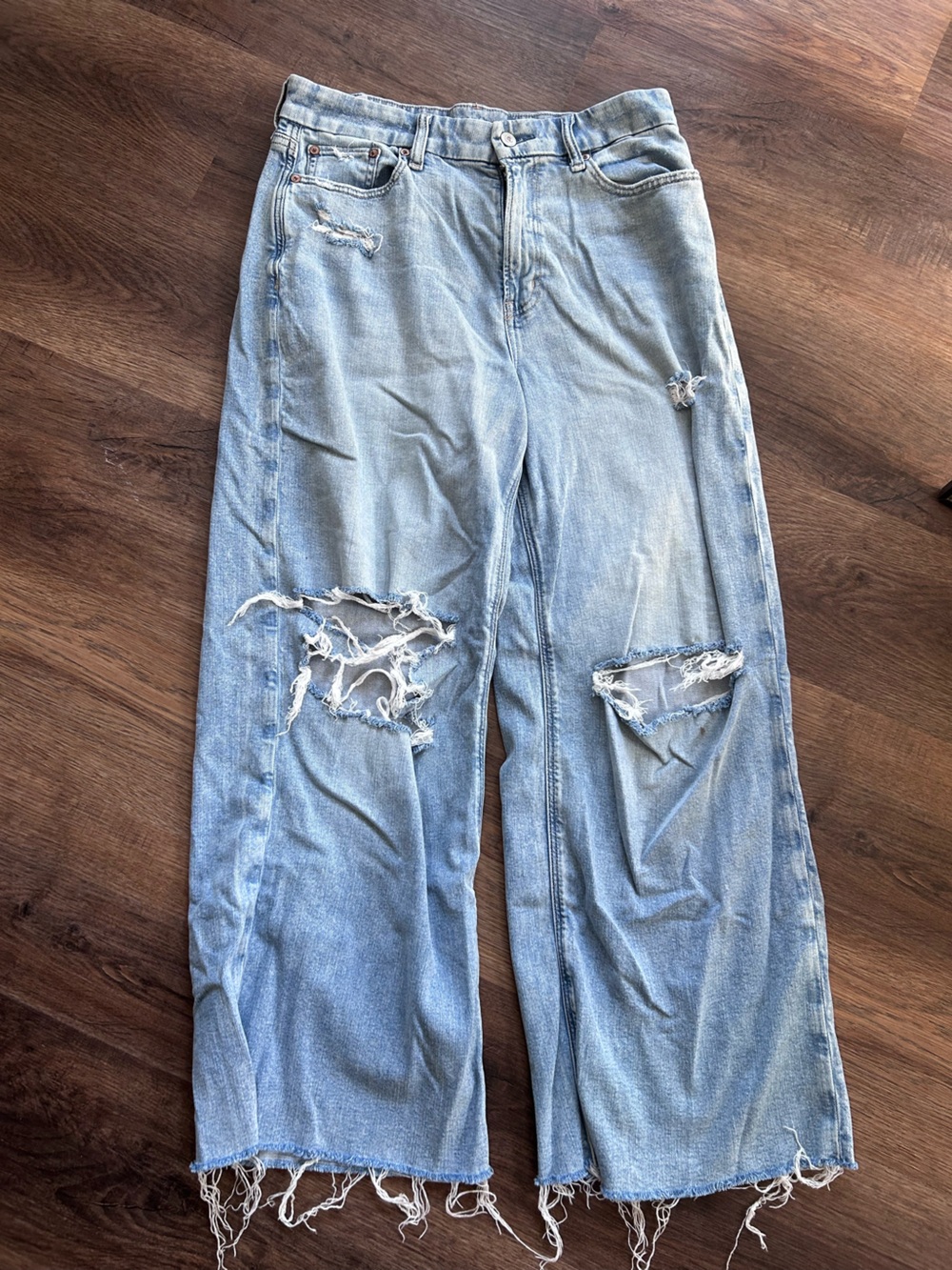 AE Curvy Super High Waisted Baggy Jean Size 10 Short Distressed Ripped